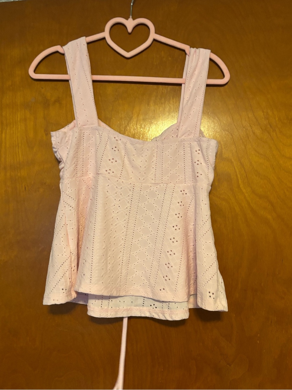 Pink Eyelet Ruched Front Tank Top - Picture 2 of 2